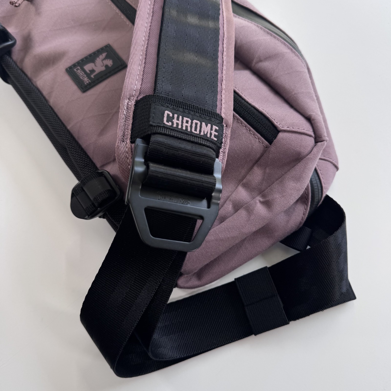 CHROME INDUSTRIES Mini Kadet 5L Sling Crossbody Bag Small MauvePurplePink