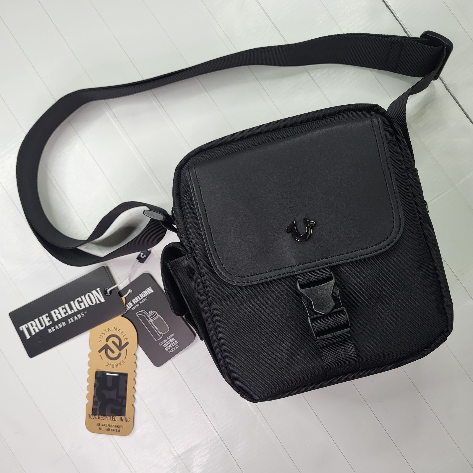 True Religion Black Sling Bag Men’s New With Tags Adjustable Authentic Designer