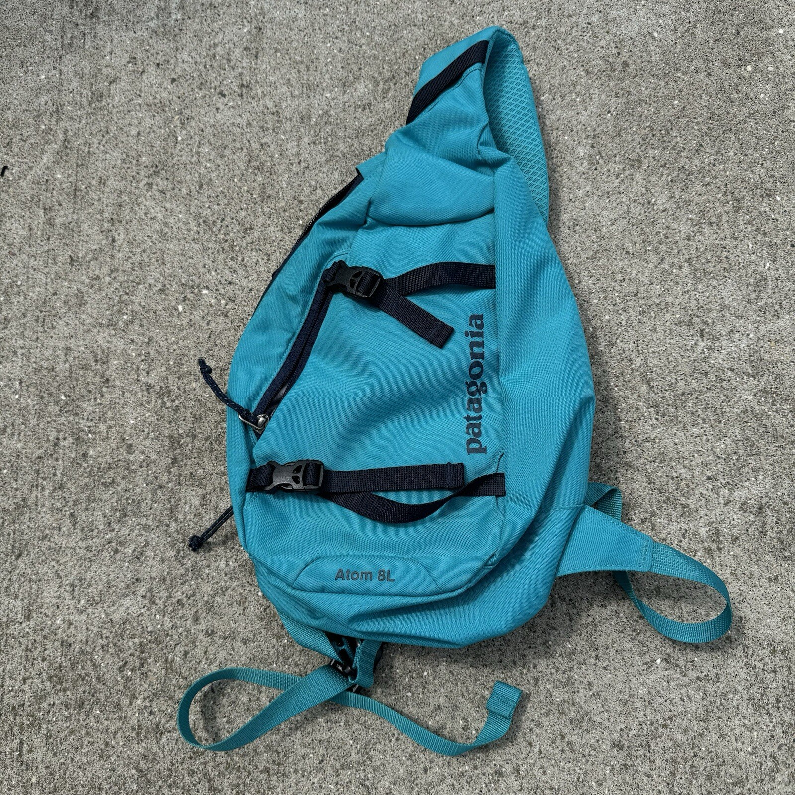 Patagonia Atom 8L Sling Bag Backpack Crossbody Day Travel Hiking Outdoor 48260