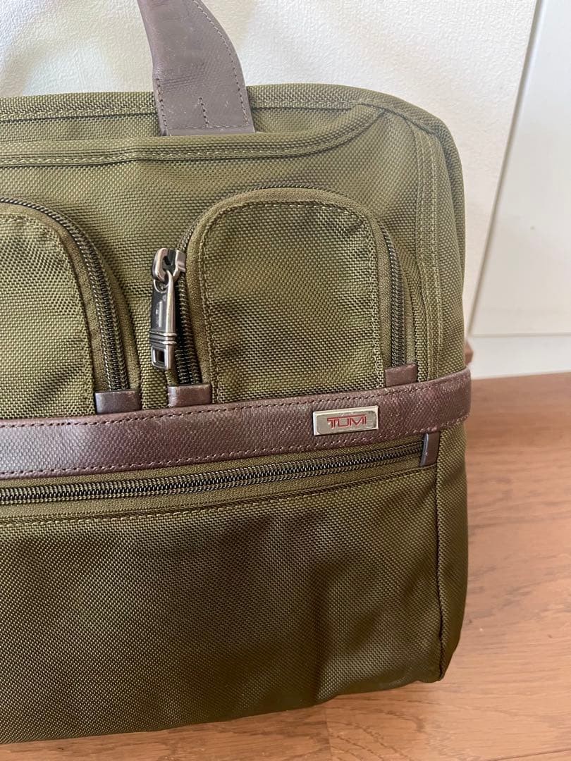 TUMI Alpha Expandable Business Bag 2Way Khaki Olive Nylon Leather PC Storage