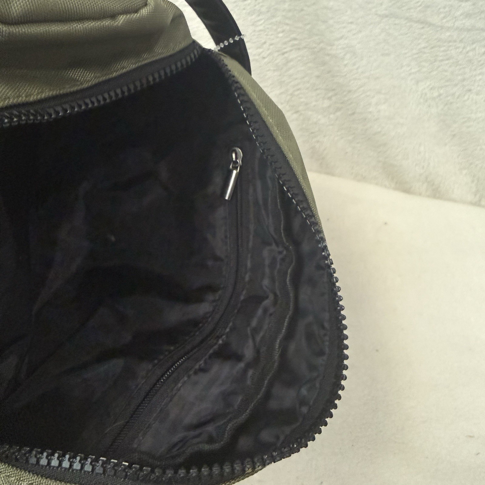 True Religion Men Toiletry Canvas Bag Handle Green W/ Horseshoe Logo 3 Zipper