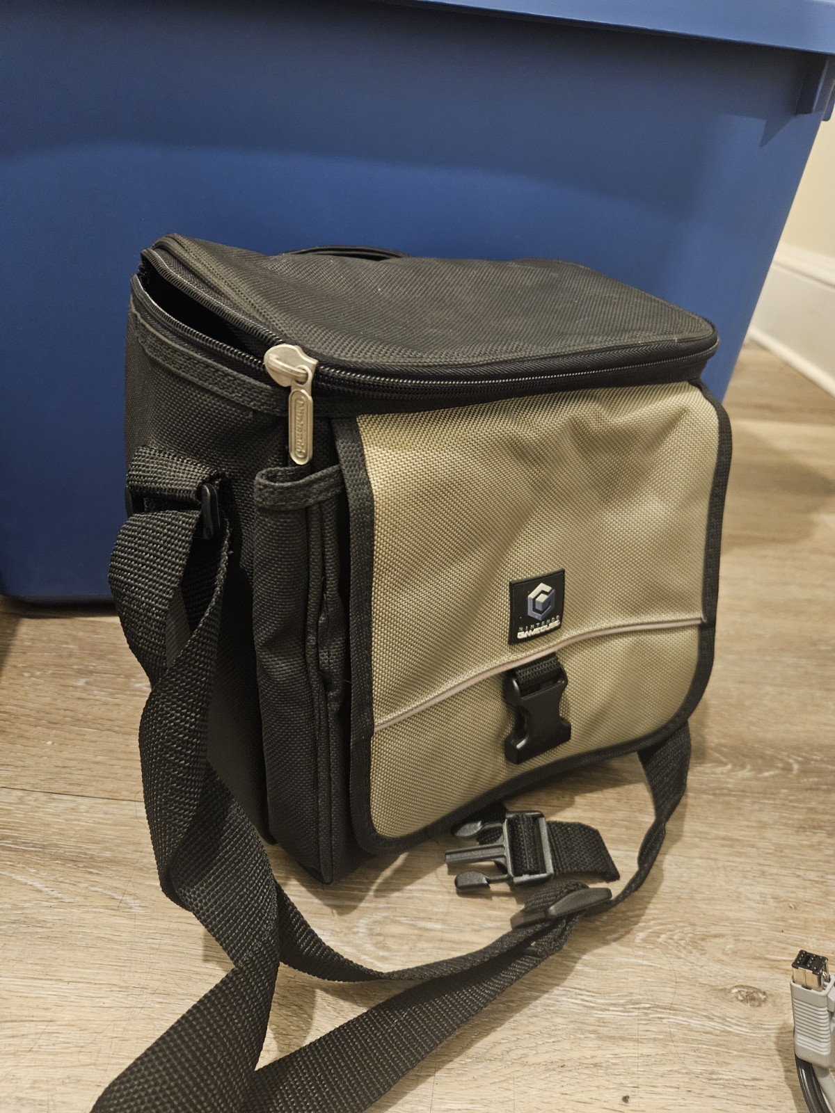 OEM Nintendo GameCube Console Carrying Case Travel Bag Black Gray With Strap