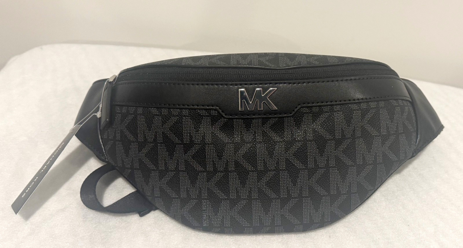 NWT Michael Kors Jet Set Men Black MK Logo SM Hip Bag $198