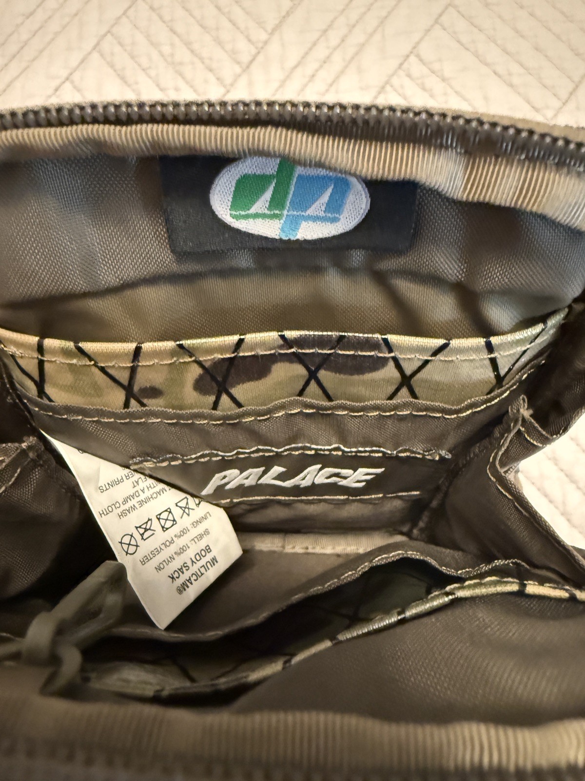 PALACE Skateboards Camo Body Sack Small Crossbody Shoulder Bag Pouch Olive