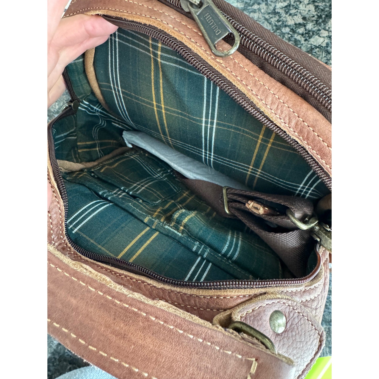Duluth Trading Co Lifetime Leather Travel Bag Brown Crossbody Messenger 97310