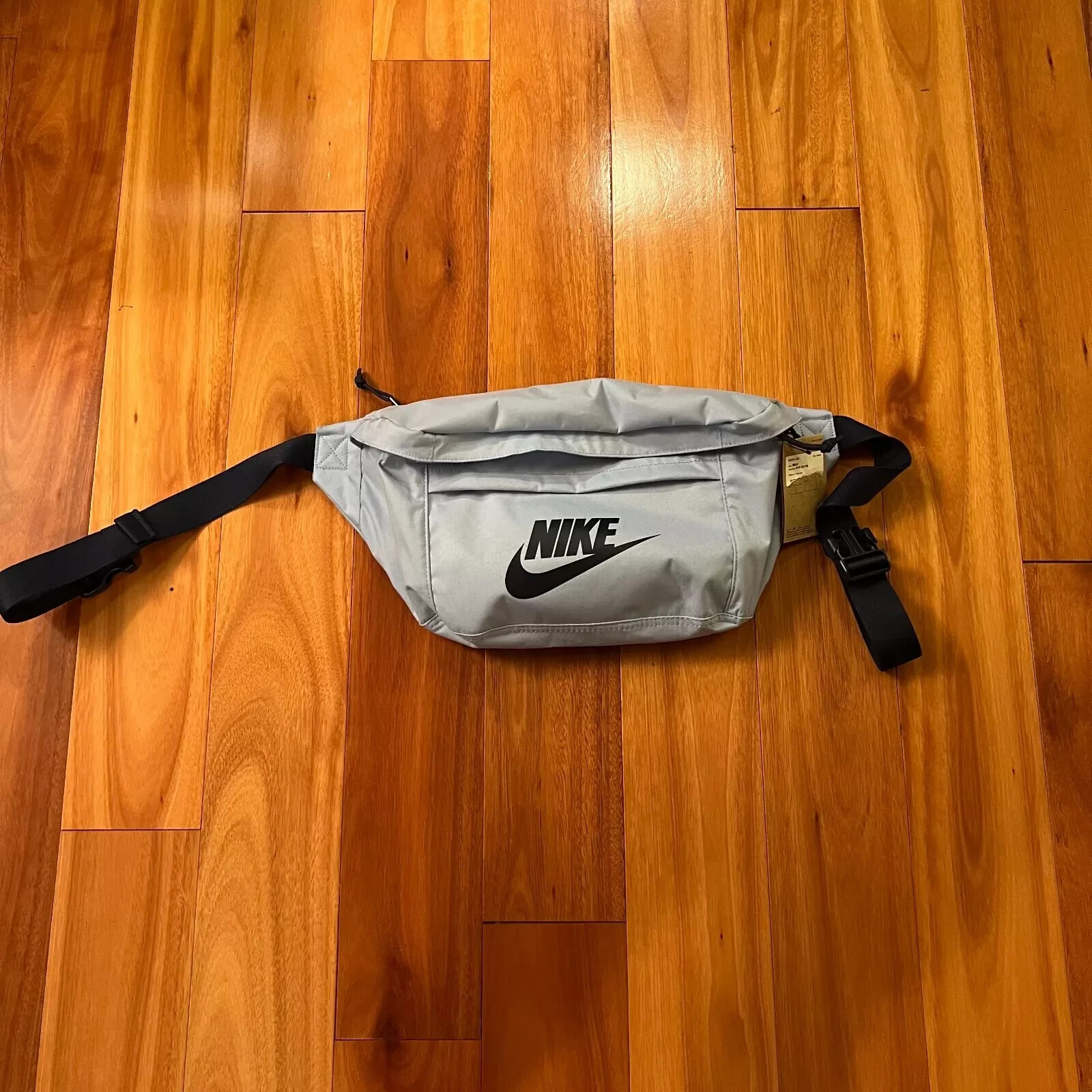 Nike Tech Carolina Blue Hip Fanny Pack Crossbody Travel Bag Adult BA5751 479 NEW