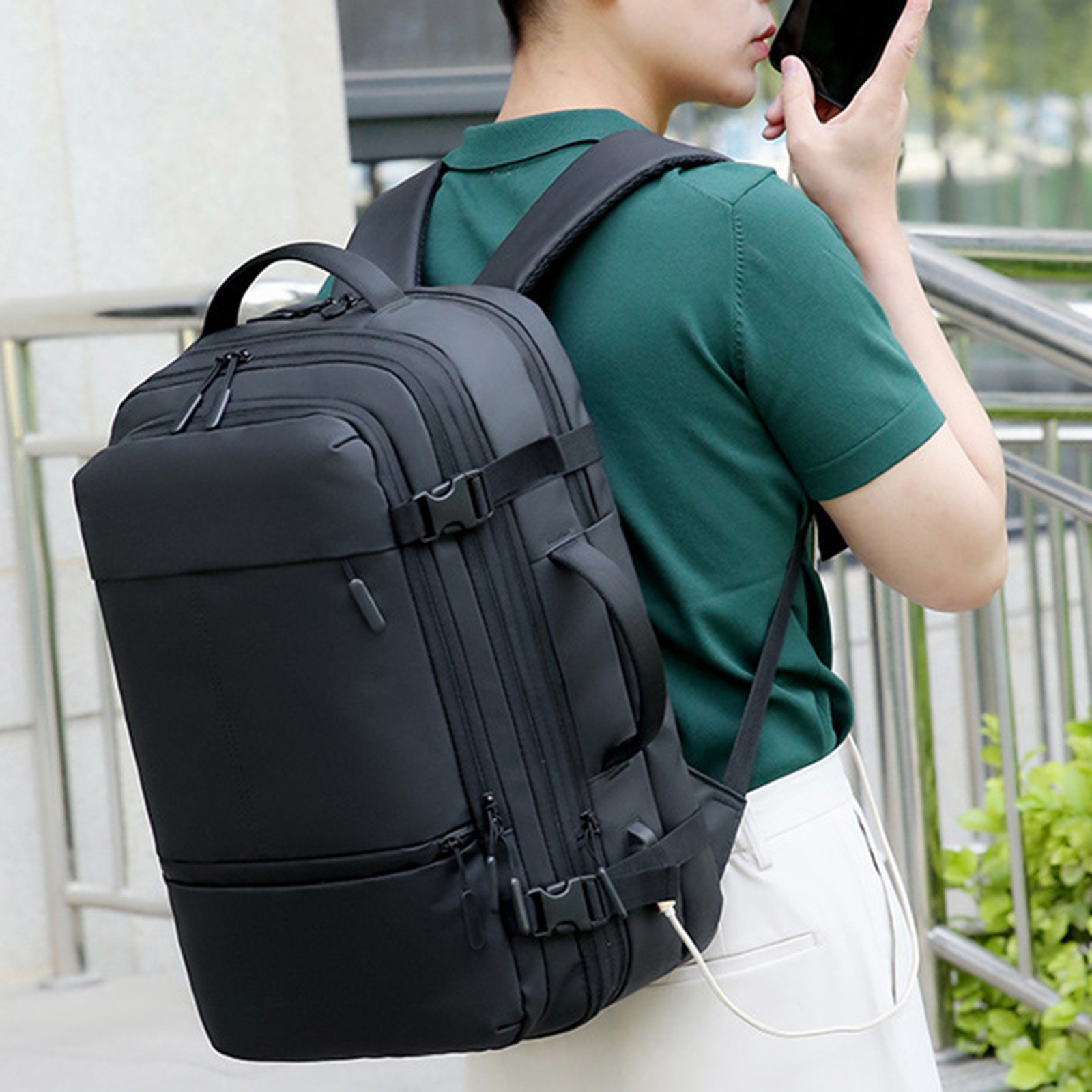 Waterproof Expandable Backpack USB Port Anti Theft Lock 18.9×11.8×6.3in