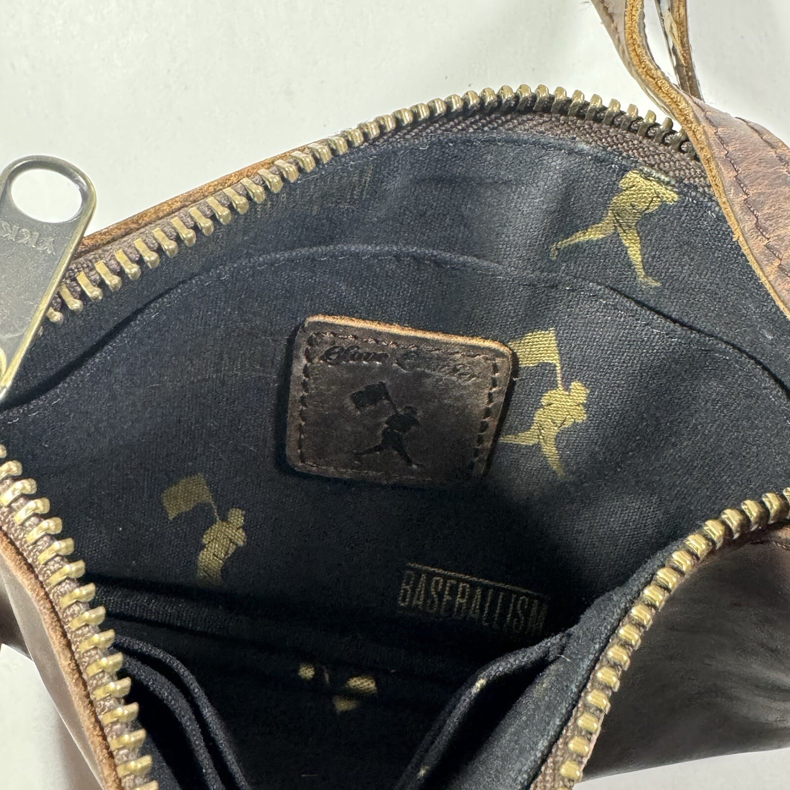 BASEBALLISM GLOVE LEATHER 7.5×4.75 Clutch Bag
