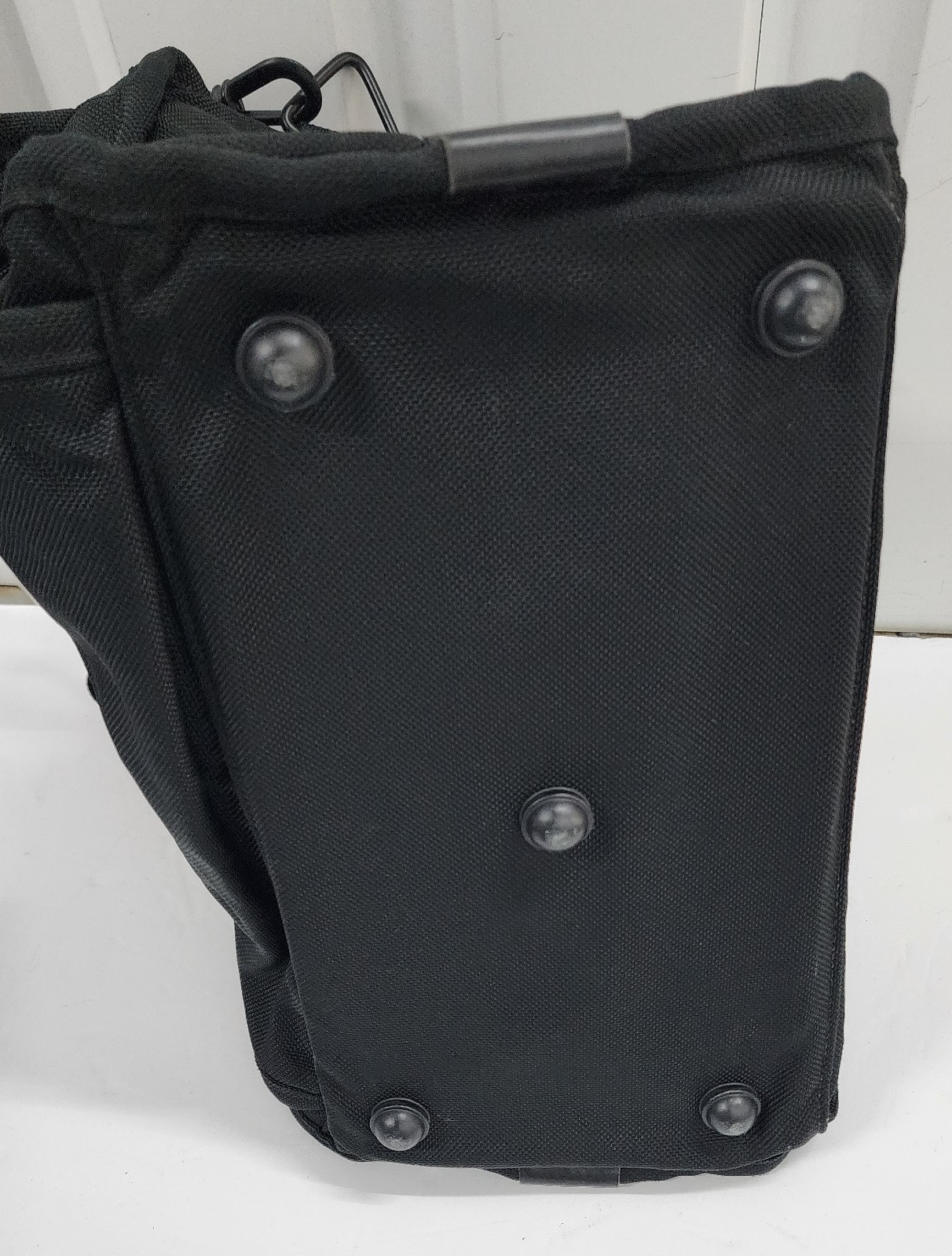 Tumi Black Nylon Duffle Bag Shoulder Strap Leather Closure 9x7x14 Weekend