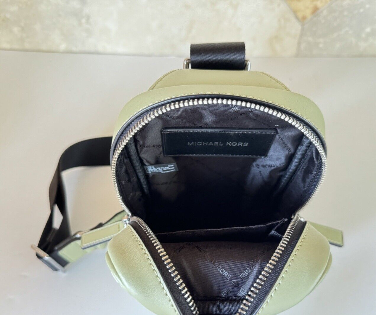 MICHAEL KORS UNISEX COOPER MEDIUM OMBRE SLING PACK CROSSBODY BAG MK LIGHT SAGE