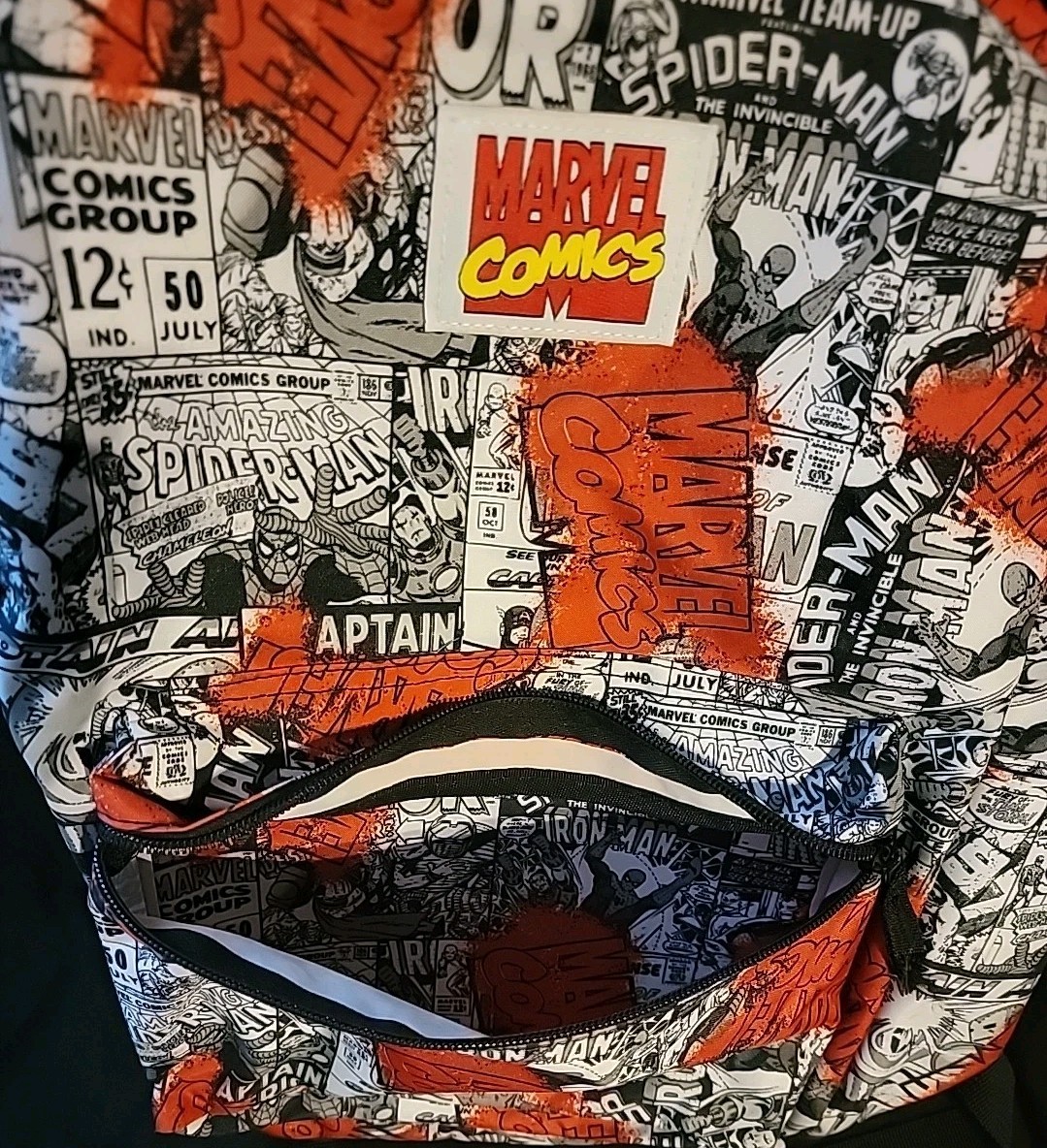 MARVEL COMIC BOOK BLACK WHITE COVER BACKPACK Plu 3 Sealed DVD Spiderman, BATMAN