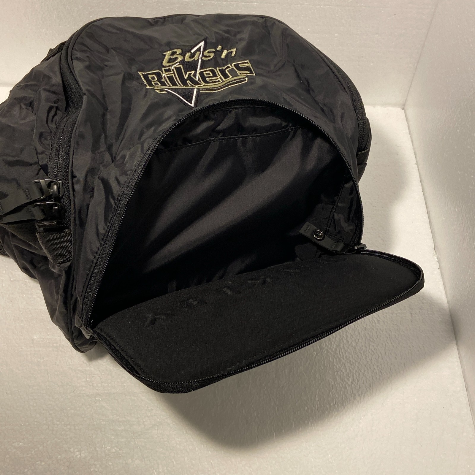 Oakley Crestible Packable Backpack Black Lightweight Travel Bus’n Bikers
