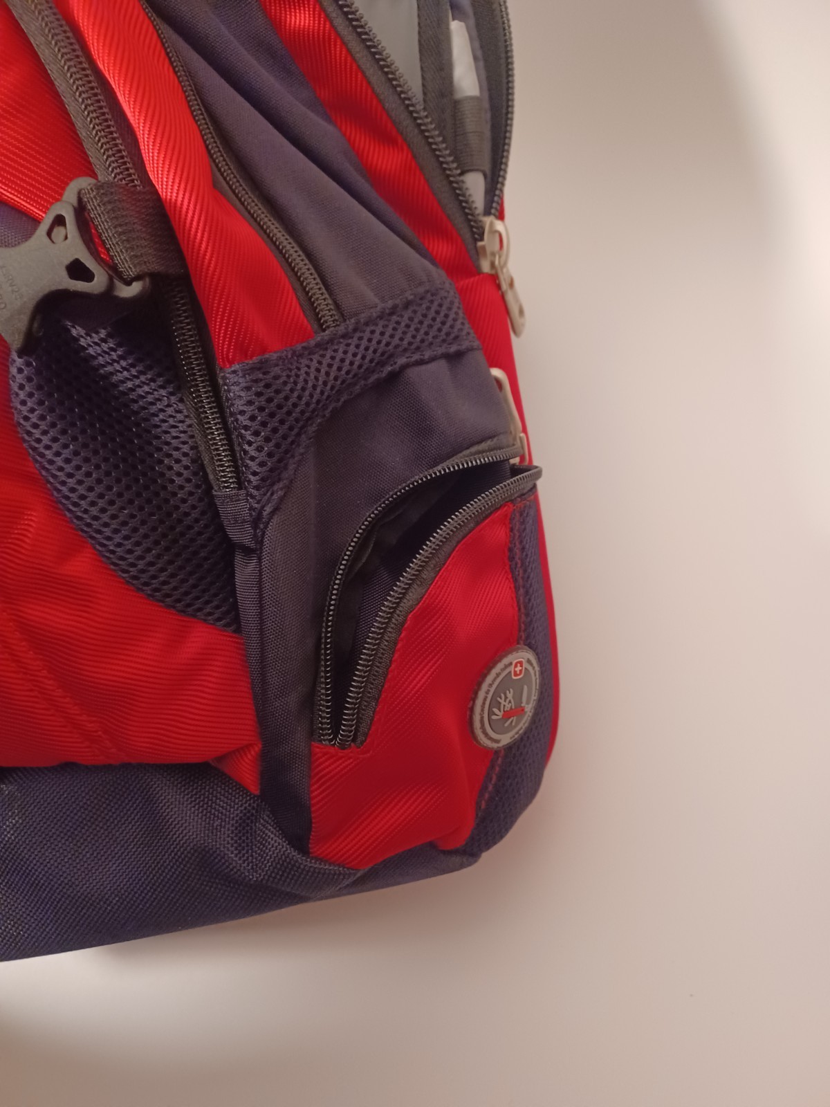 Swiss Gear Deluxe Airflow Laptop Backpack Red
