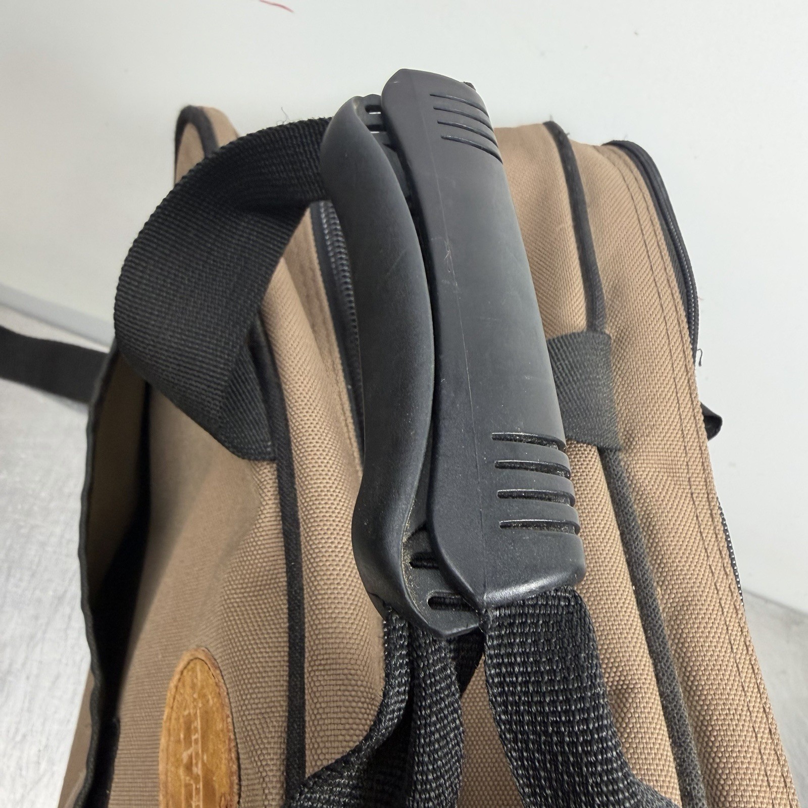 Duluth Trading Co Master Series Brown Canvas Journeyman Tool Bag w/ Padded Sling