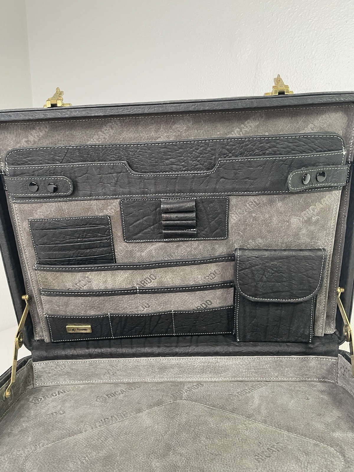 Ricardo Pebbled Leather Briefcase Dark Gray Suede Work Organizer See Description