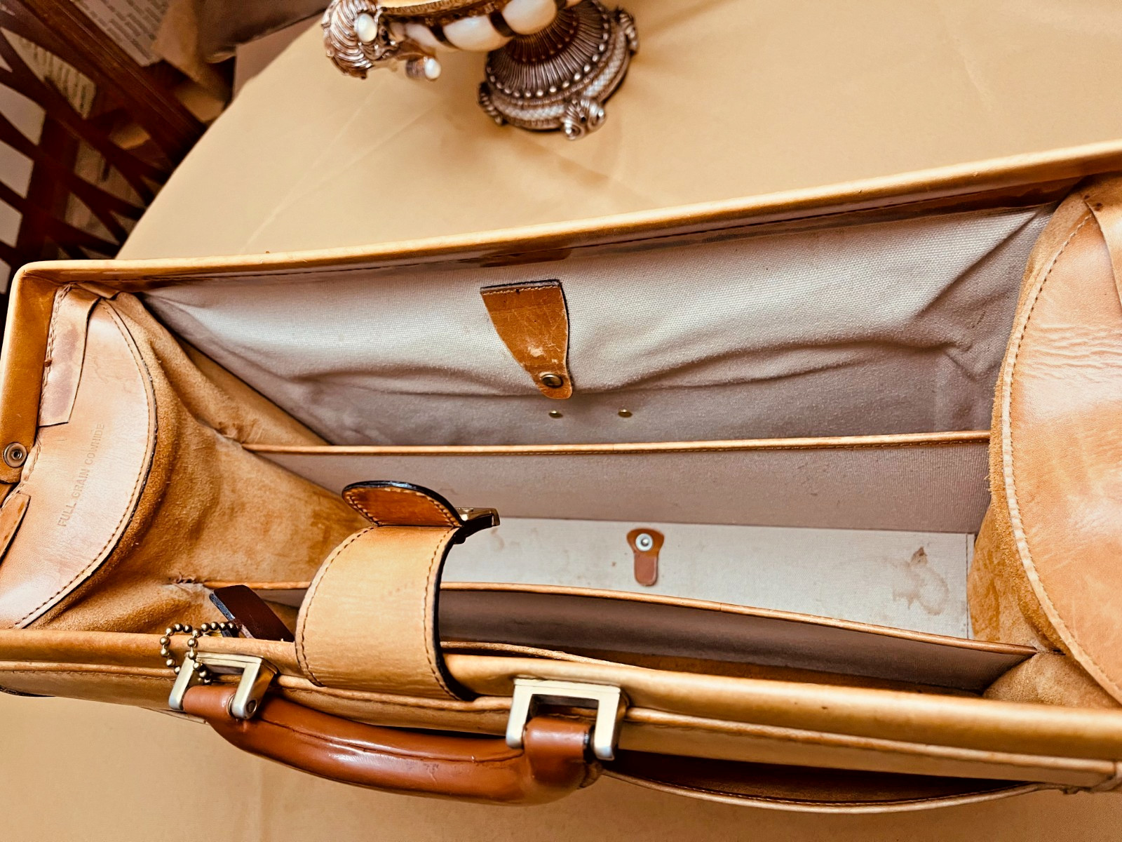 SCHLESINGER BROTHERS Tan Heavy Leather Briefcase / Lawyer Bag – Made in USA