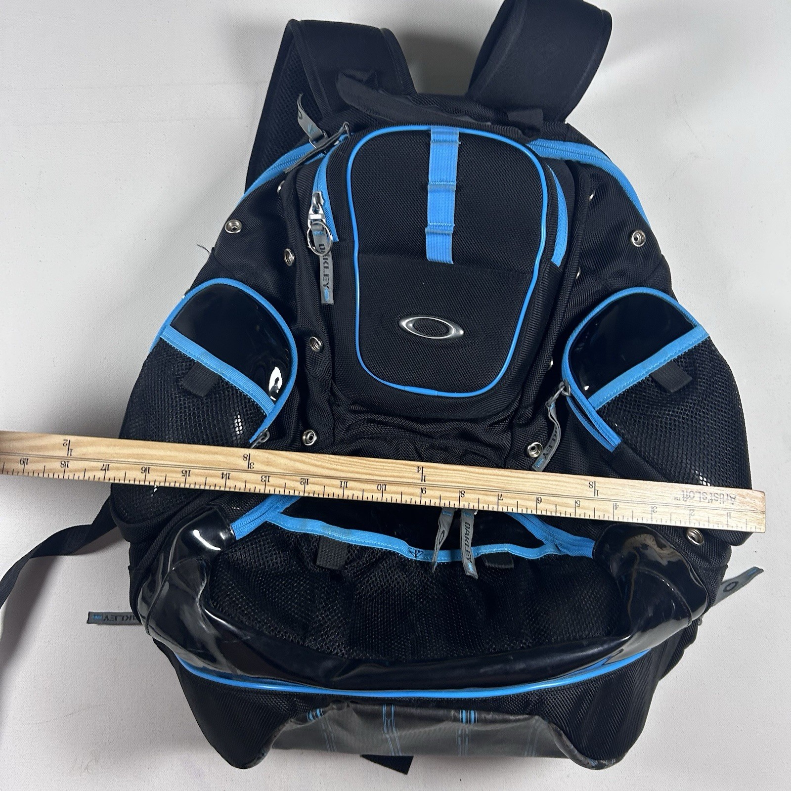 Oakley Tron Legacy Backpack Vintage 2010 VERY RARE