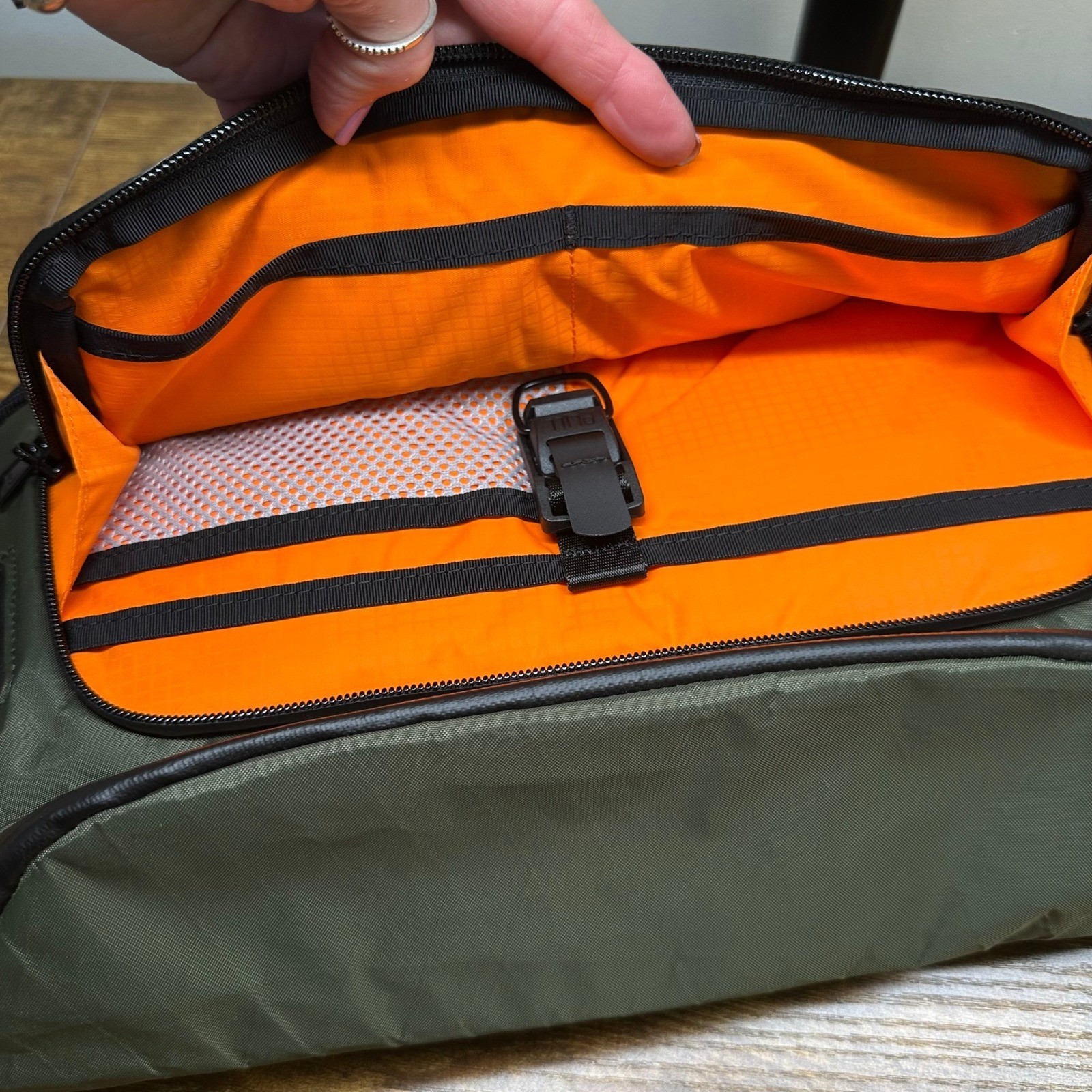 Alpaka Bravo Sling Max V2 Dark Green X-Pac VX21 10L Laptop Messenger Bag