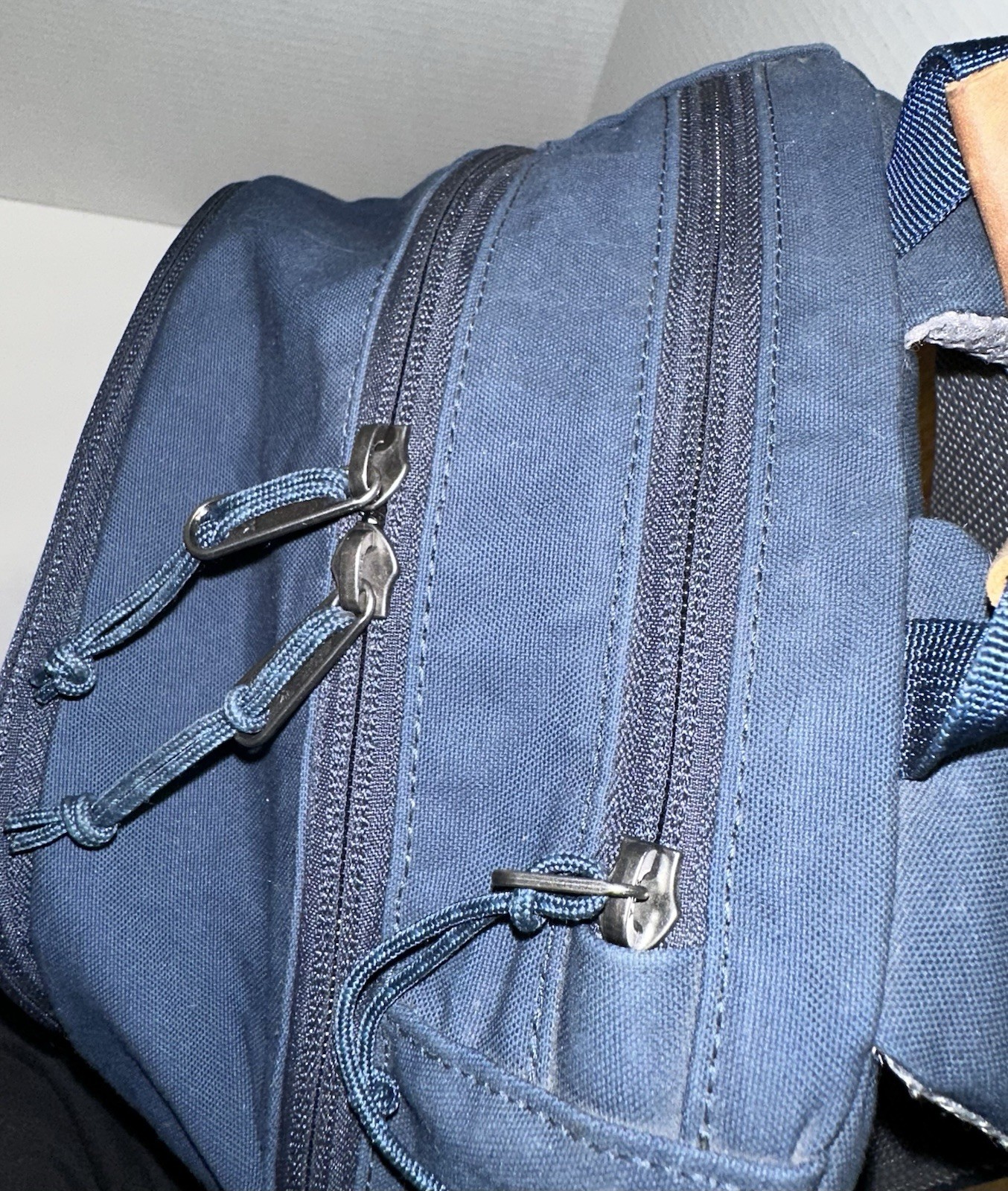Fjallraven Raven 20L Navy Blue Backpack G1000 Fabric