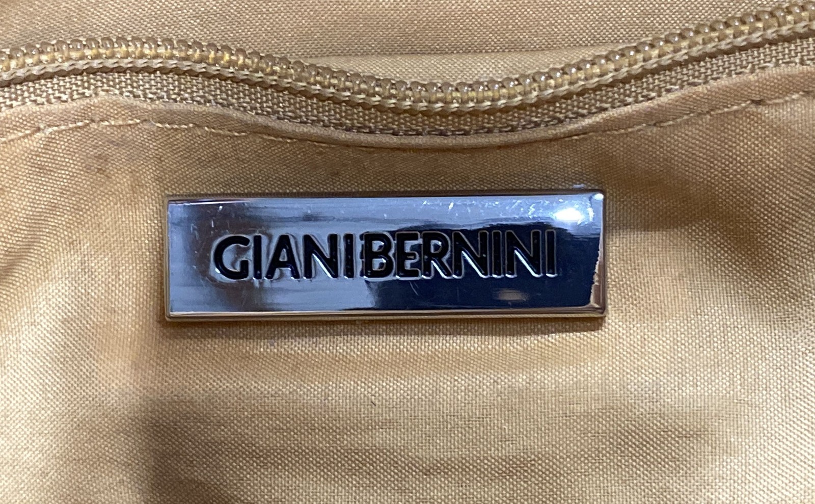 Giani Bernini Cream Beige Two Tone Faux Leather Multi Zip Crossbody Bag