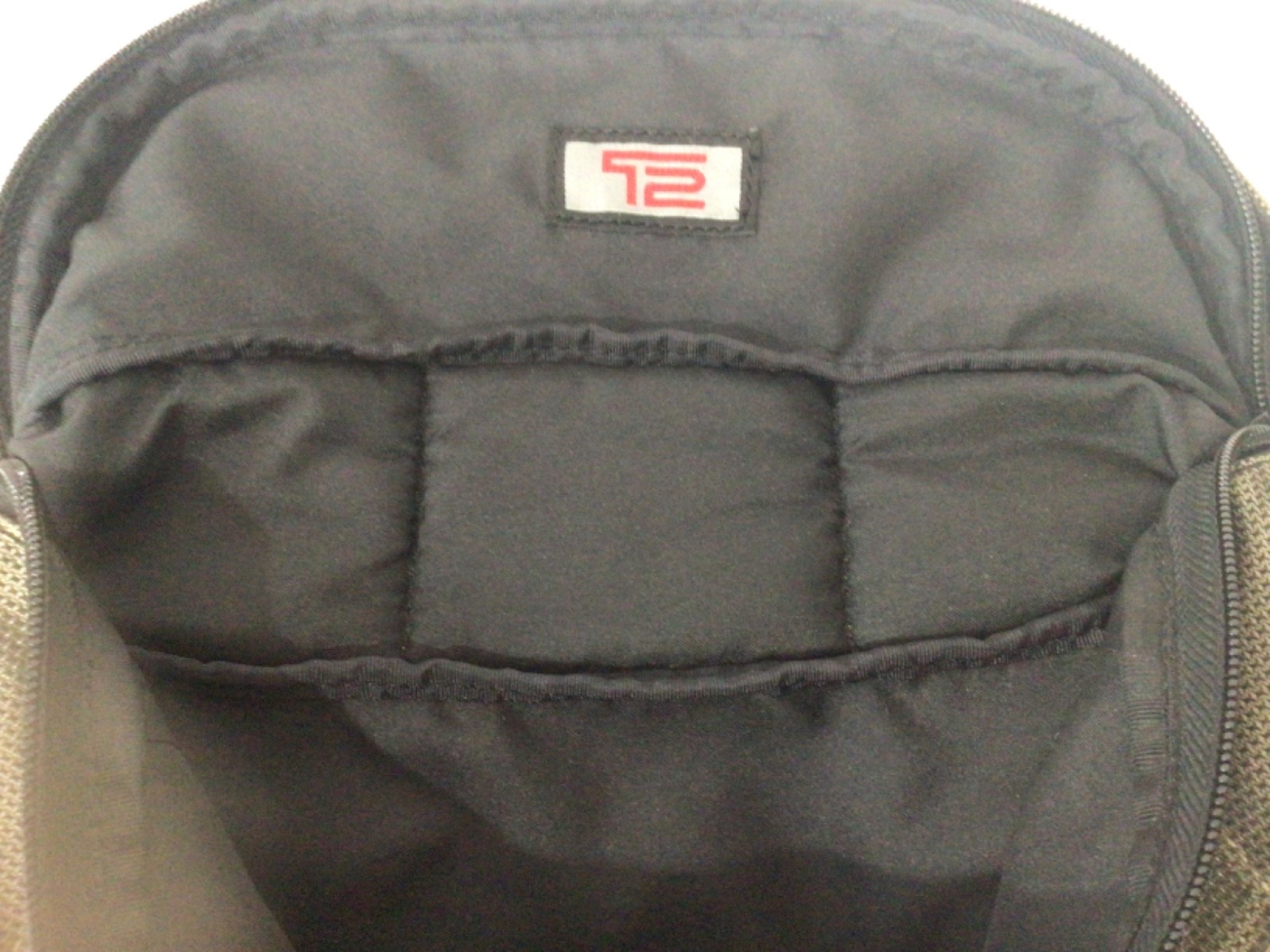 Tumi T2 Pewter Ballistic Nylon Fanny Pack Waist Pouch Unisex Adult