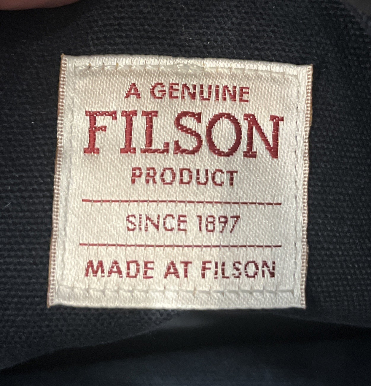 Filson Rugged Twill Tablet Briefcase | Navy | 11070324 | MiUSA | Missing Strap
