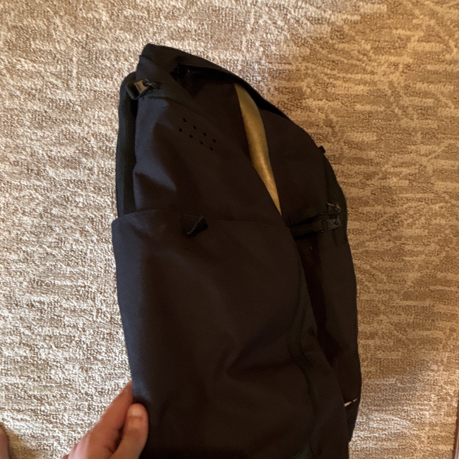 Nike Elite Black Men’s Large Zip Backpack Sports Travel Padded Straps