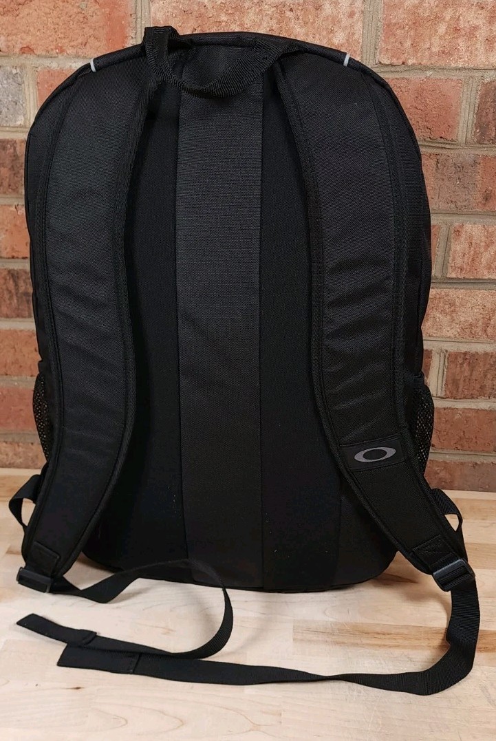 Oakley Enduro Backpack 20L Hiking Tactical Day Pack Bag Black
