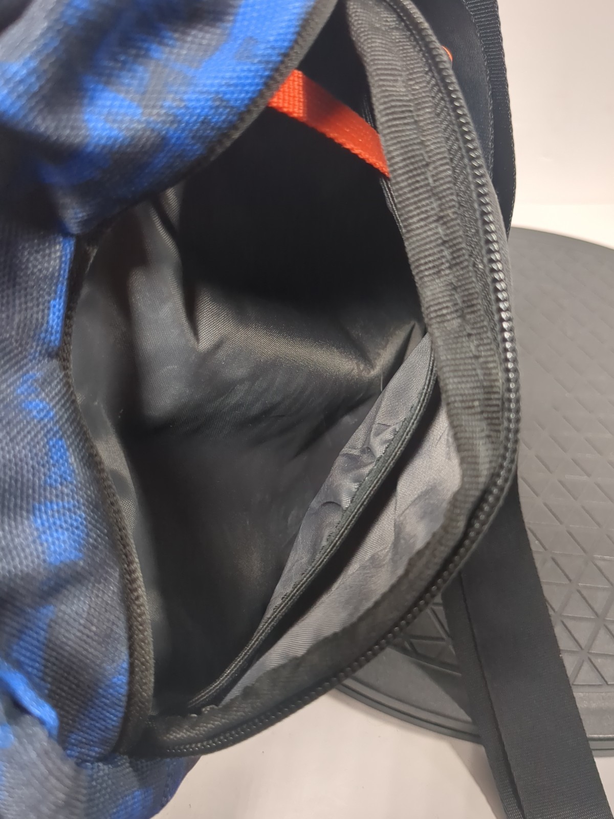 Merrell Glen 2.0 Snorkel Blue Camo Crossbody Bag 10 Inch Adjustable Strap