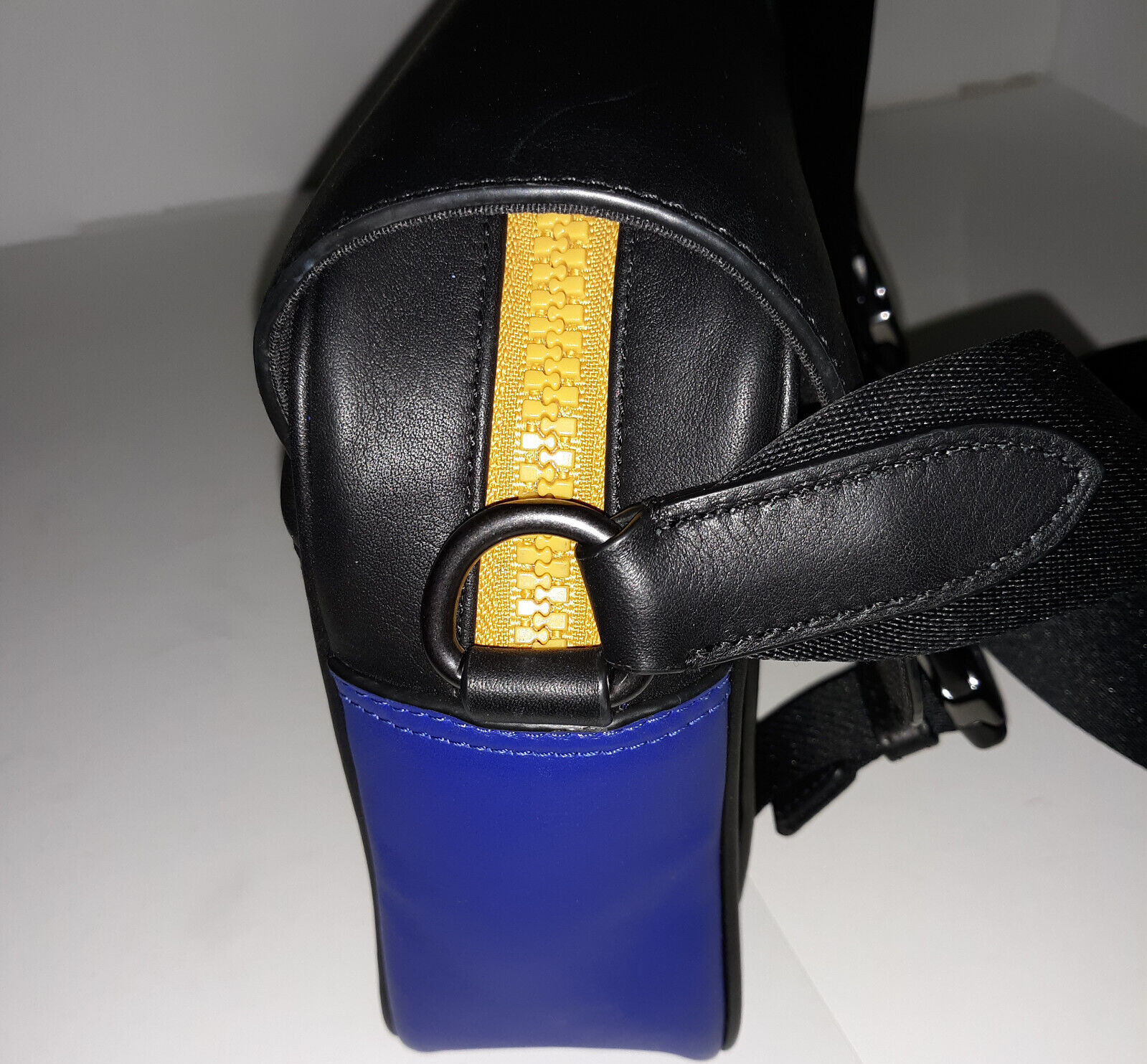 Coach Track Crossbody Messenger Signature Color Block Bag Calf Leather Ext Pkts