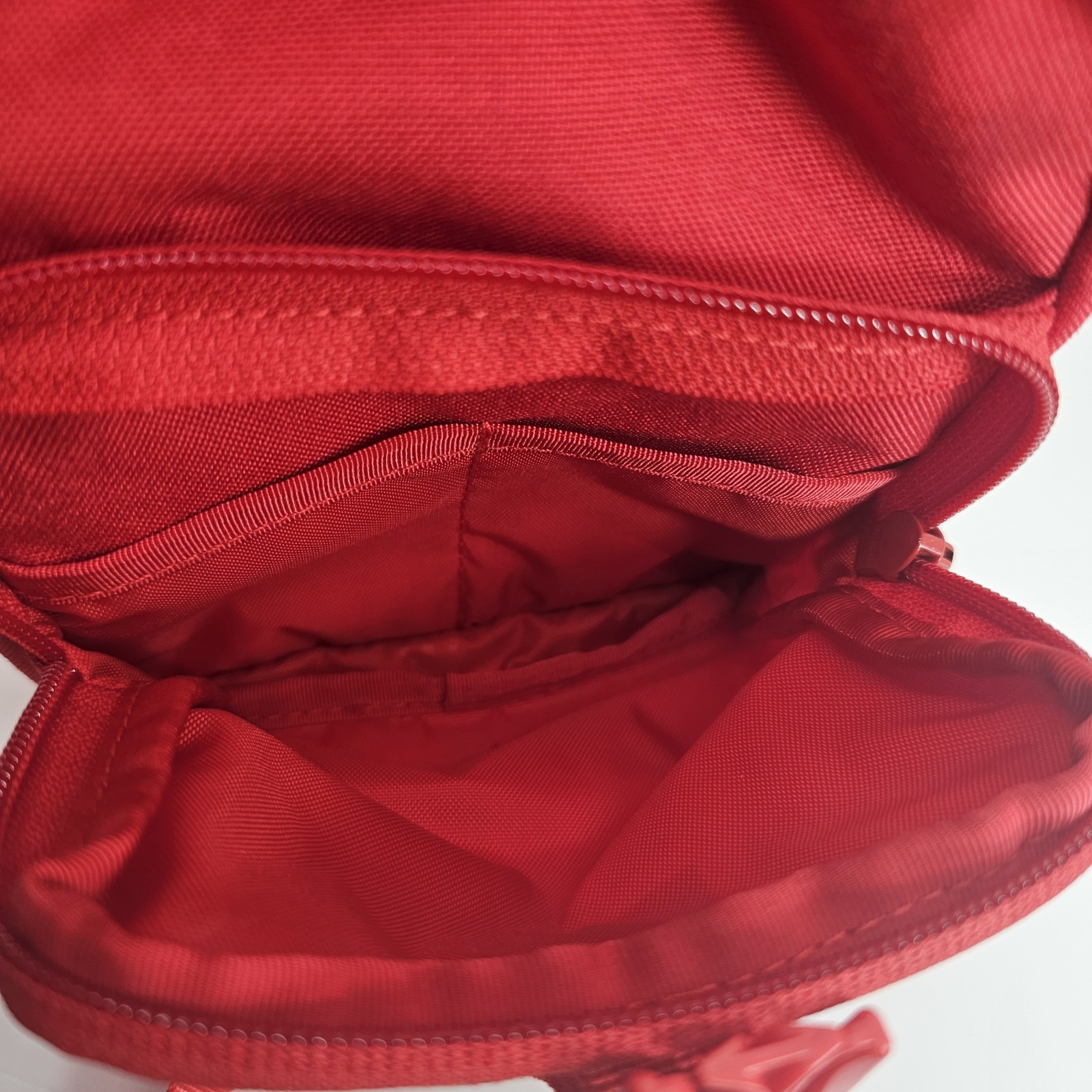 Supreme Red Crossbody Shoulder Bag Adjustable Strap Buckle Zip Casual Travel