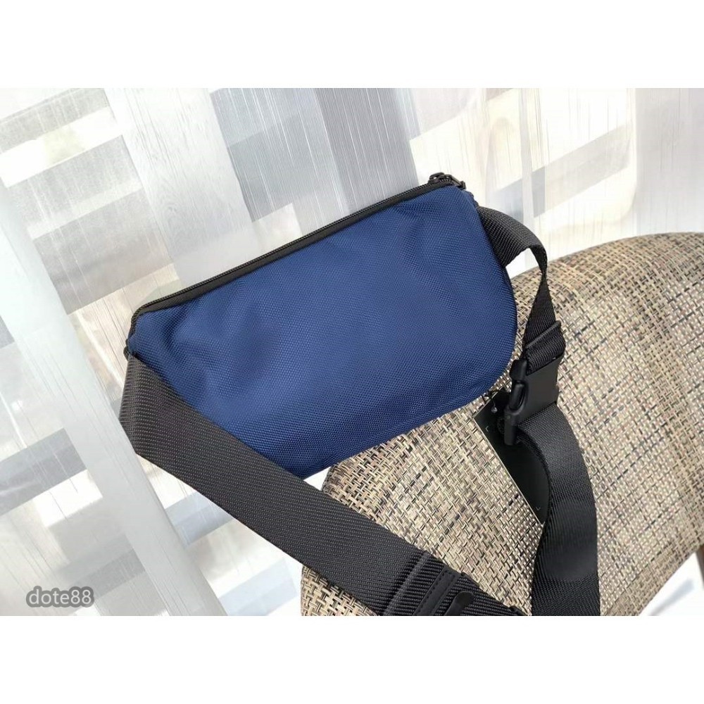 NEW TUMI Ballistic Nylon & Leather Chest Bag Navy Men’s Crossbody Sling Bag
