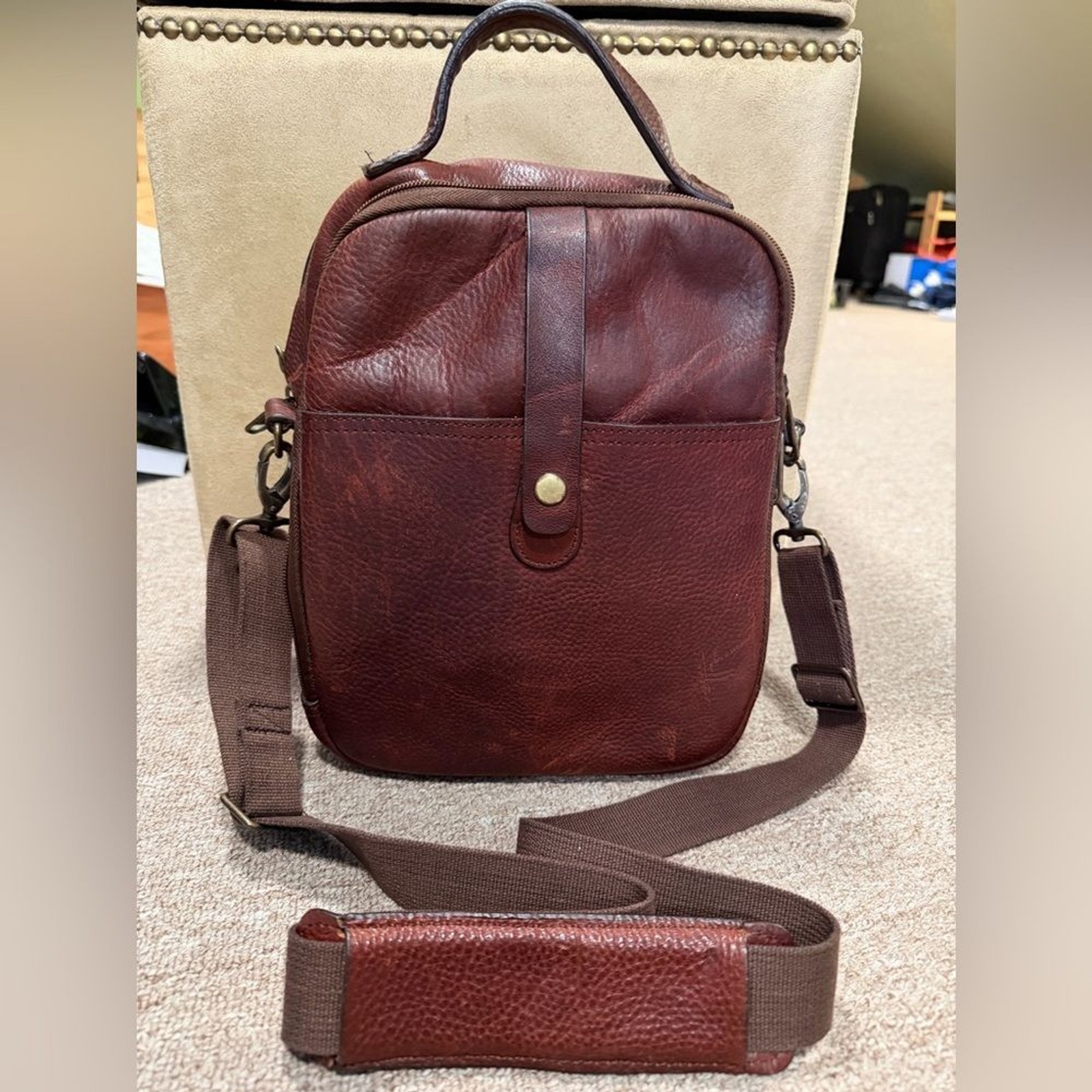 Duluth Trafing Co Lifetime Leather travel bag, vintage EUC