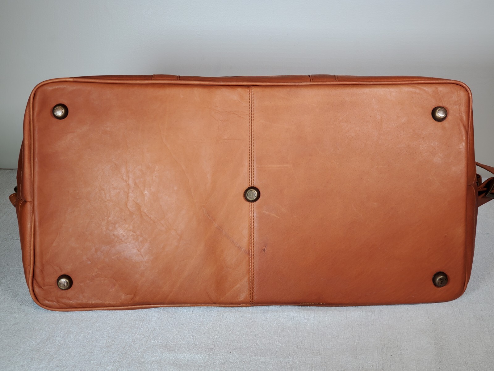 CLAIRE CHASE All American Leather Duffle / Travel Bag Saddle Brown Made Colombia
