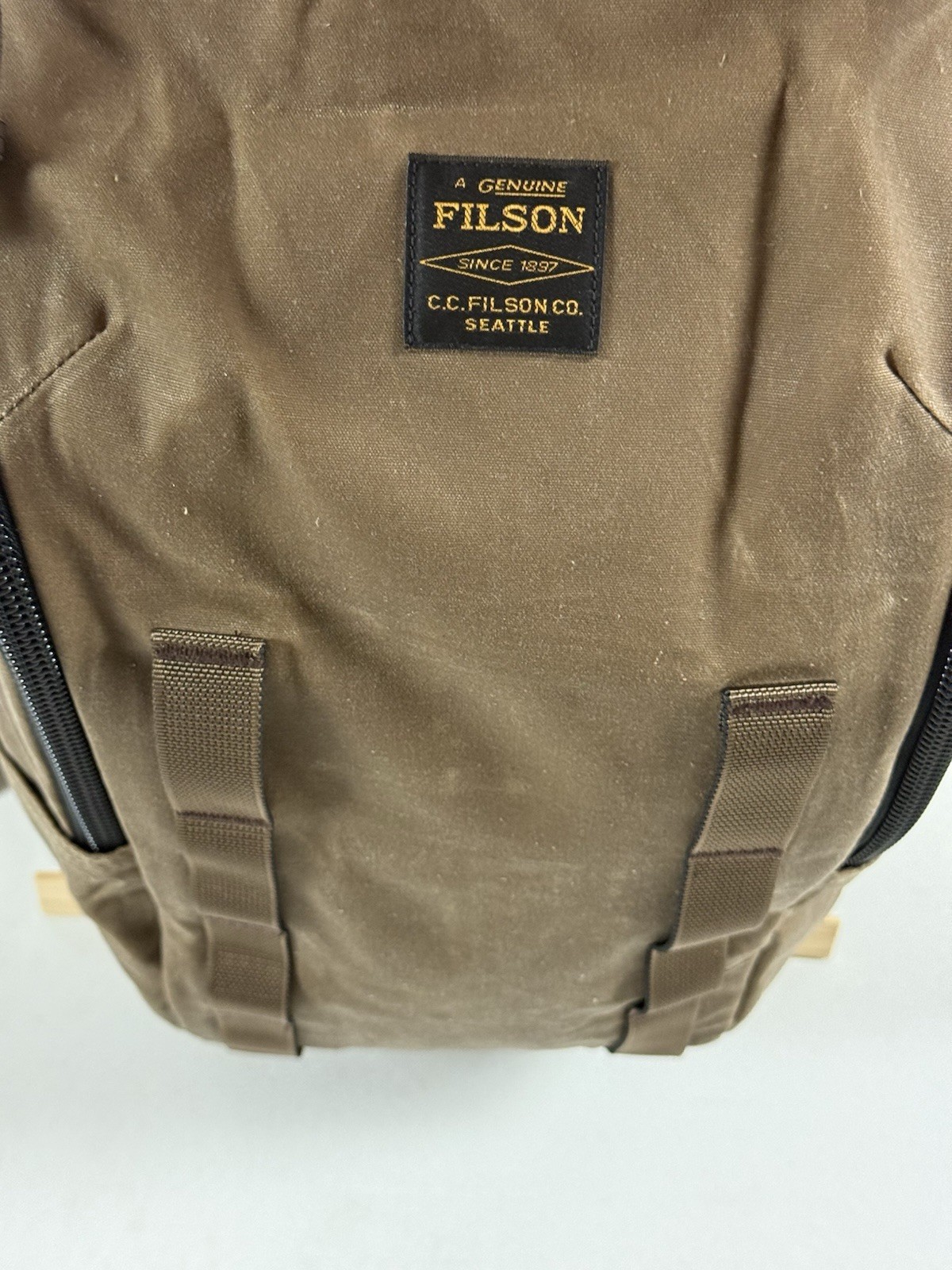FILSON TRAPPER CREEK 28L BACKPACK DARK TAN NWT