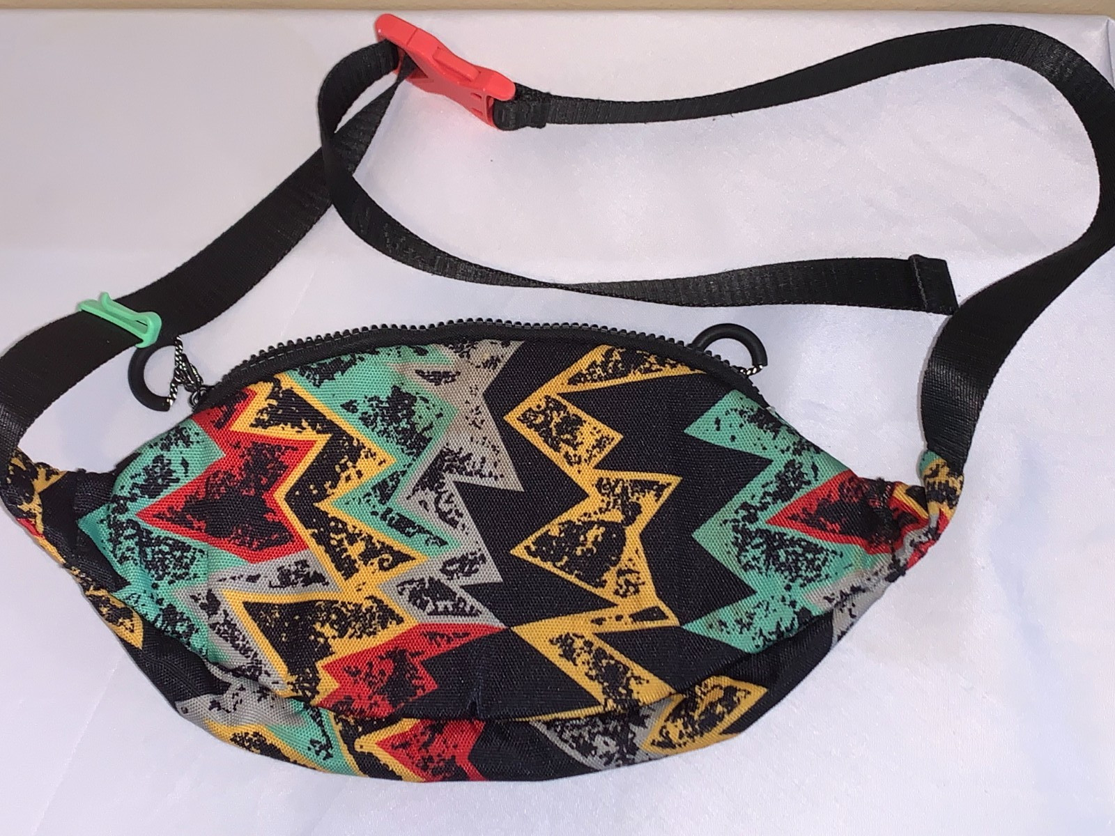 AIR JORDAN RETRO 6 FANNY PACK