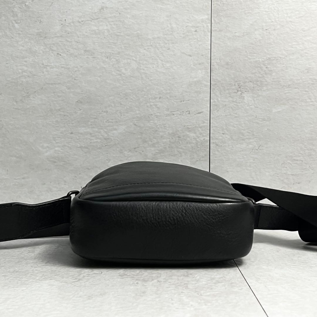 Dunhill Bordon Shoulder Bag Leather Black Crossbody Bag 22x18x5cm Excellent