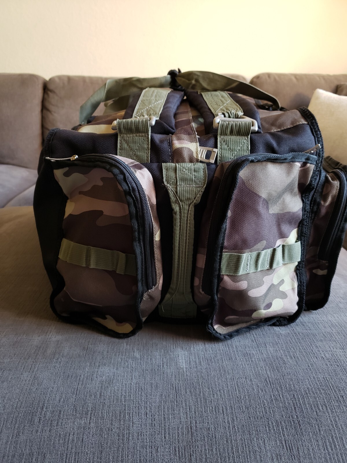 Oakley Tactical Field Gear Duffle Bag Backpack Camo Black – Great Condition!