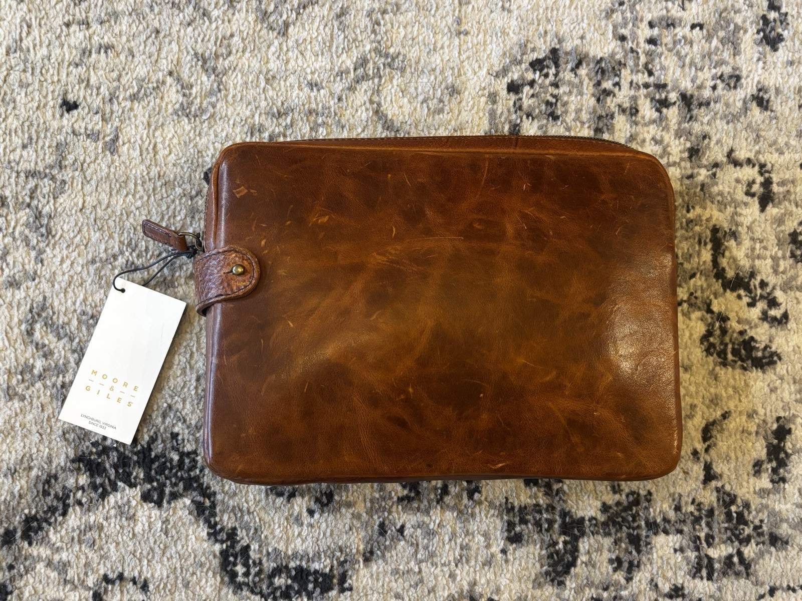 Moore & Giles Leather Tech Pocket In Titan Milled Honey Laptop Travel Bag