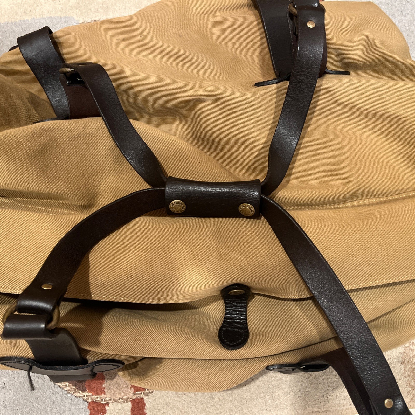 🔥Filson USA Rugged Twill Medium Duffle Bag Tan 70222 Bridle Leather Strap -Read
