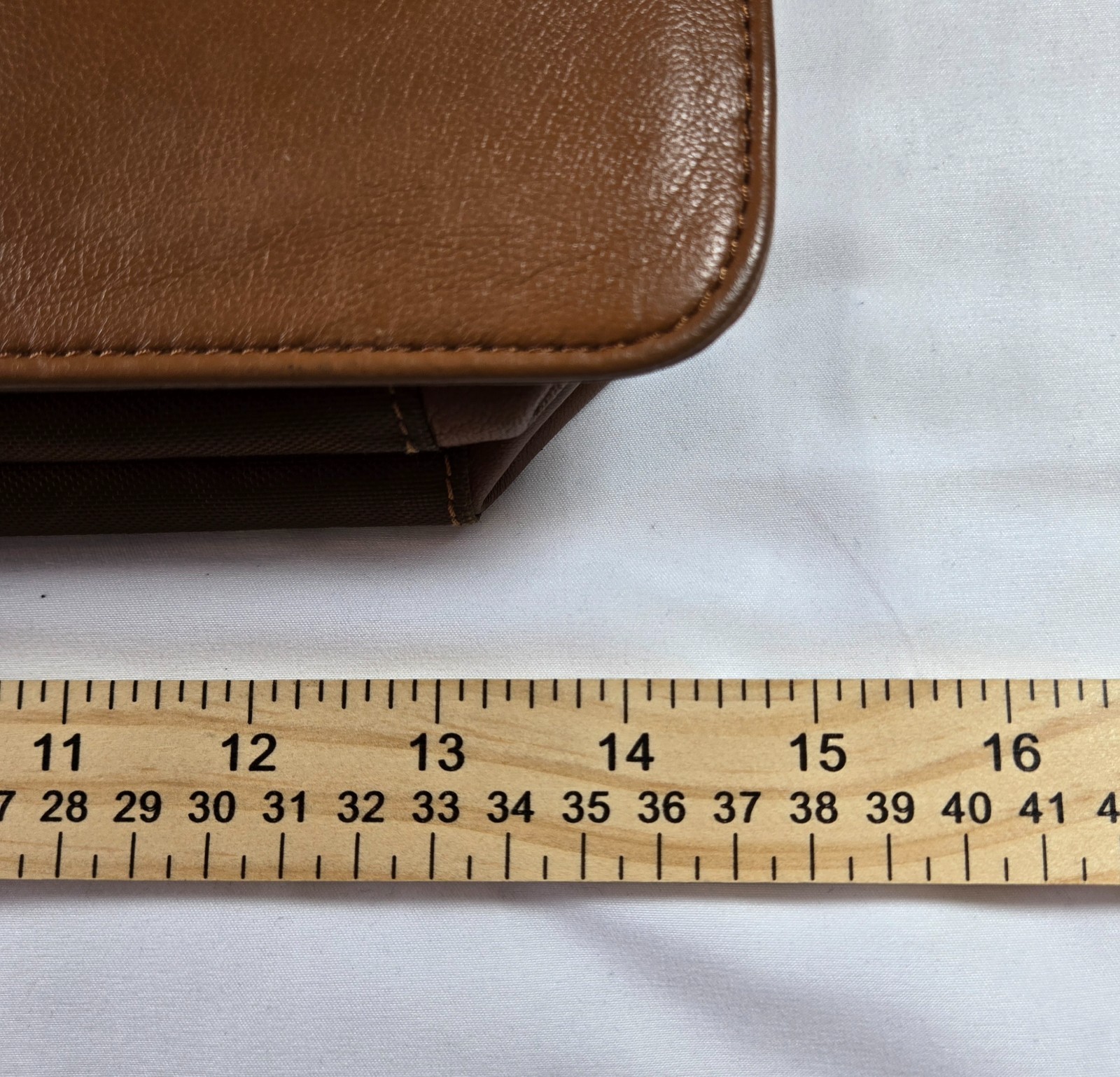 Wilson Leather Leather Messenger Bag Chestnut Pecan Camel Brown Warm