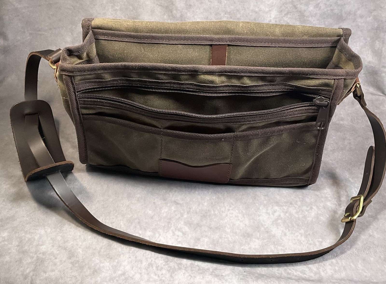 Coore & Crenshaw Society Canvas Leather Messenger Satchel Bag Ben Crenshaw