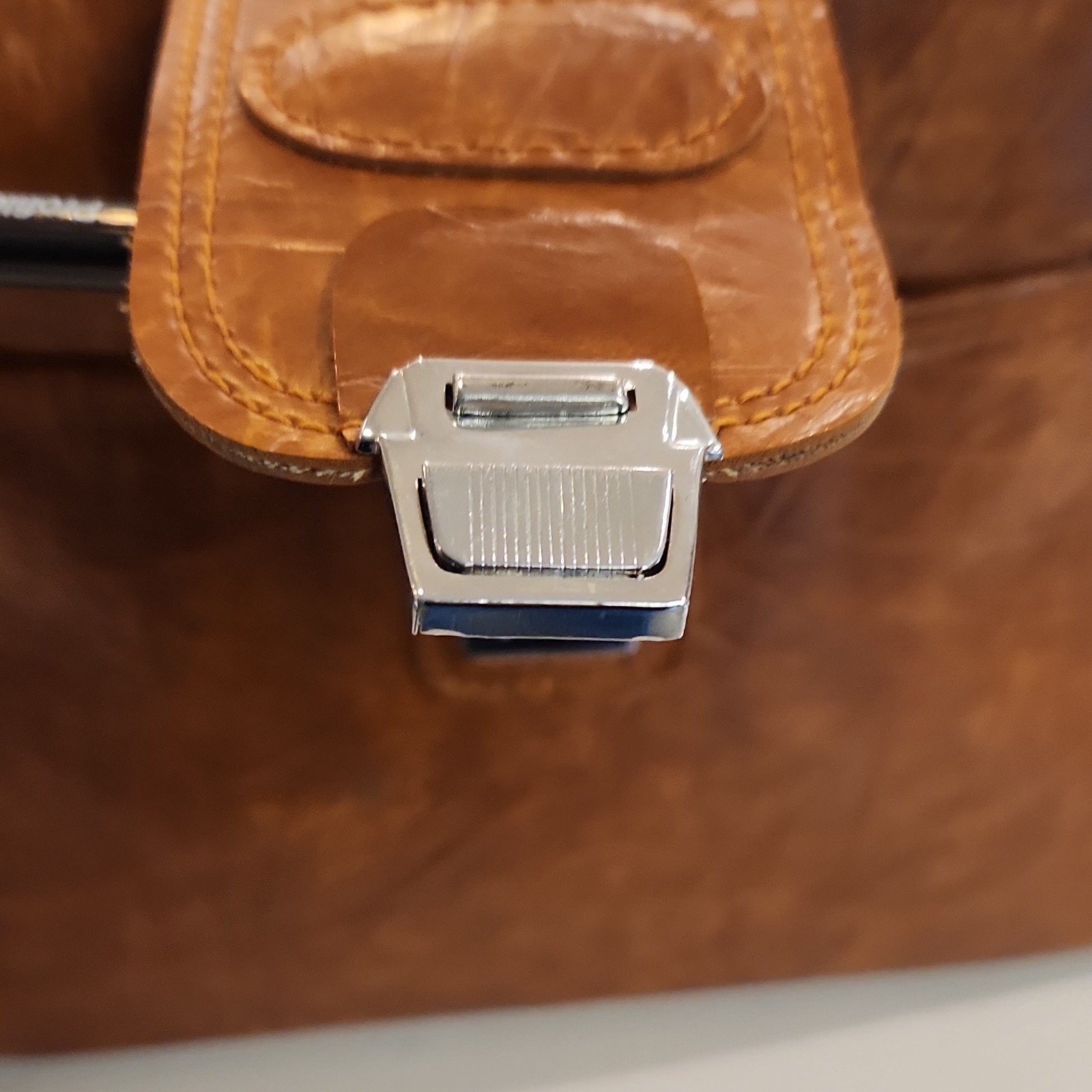 Brown Men’s Messenger Bag with Shoulder Strap, Zipper and Buckle Closures