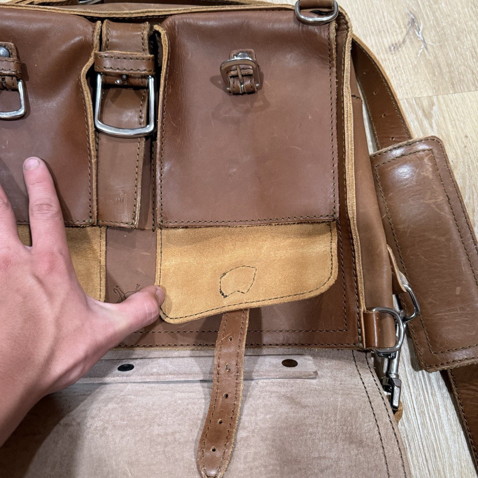 Saddleback Leather Thin Front Pocket Briefcase Chestnut WORN STRAP AND SCRATCHES