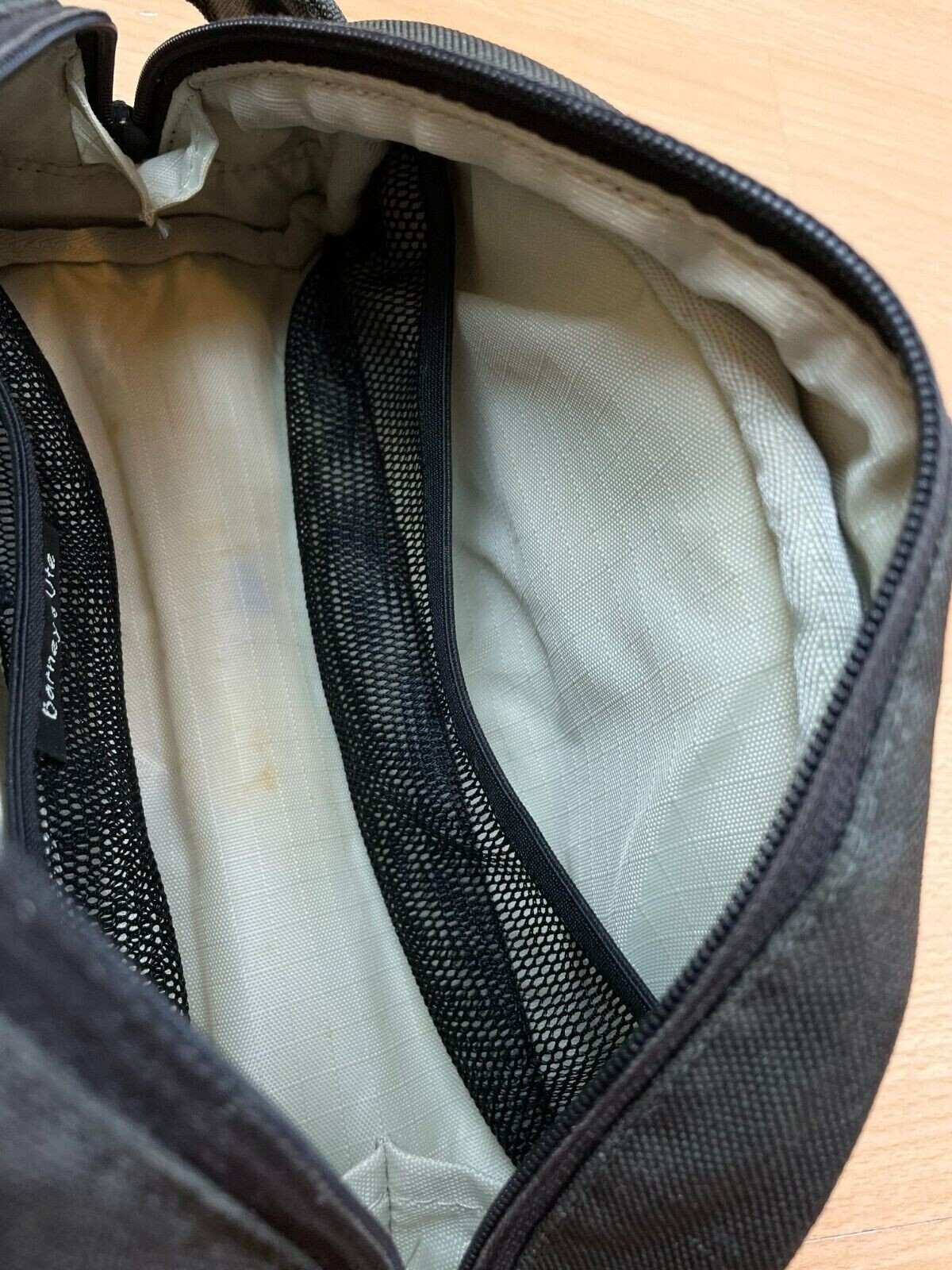 Crumpler Hand Micro Bag Rare GGL Freitag Hype One Size Working Table