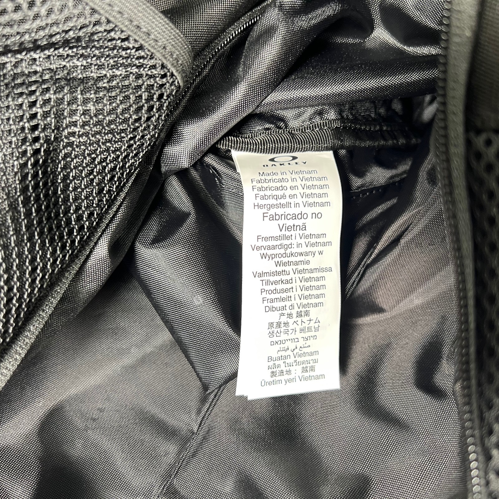 Oakley Clean Days Backpack Black 22L 100% Recycled Nylon Water Repellent MINT