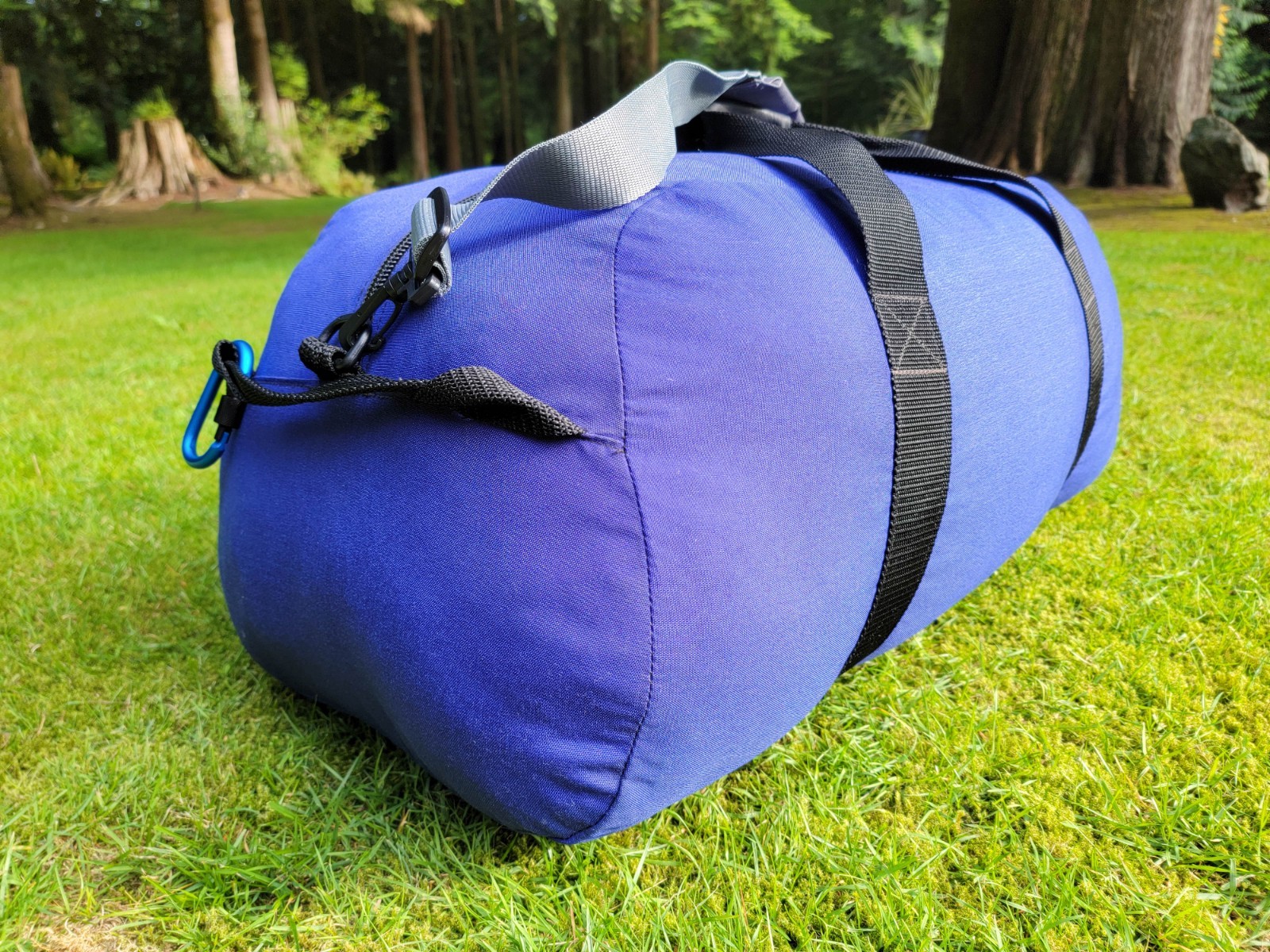 CARIBOU MOUNTAINEERING (USA) Vintage Purple Cordura 28″ Duffle Camping Gear Bag