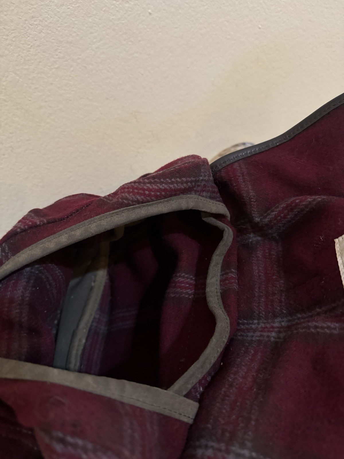 Filson Mackinaw Small Field Bag Red Plaid Wool