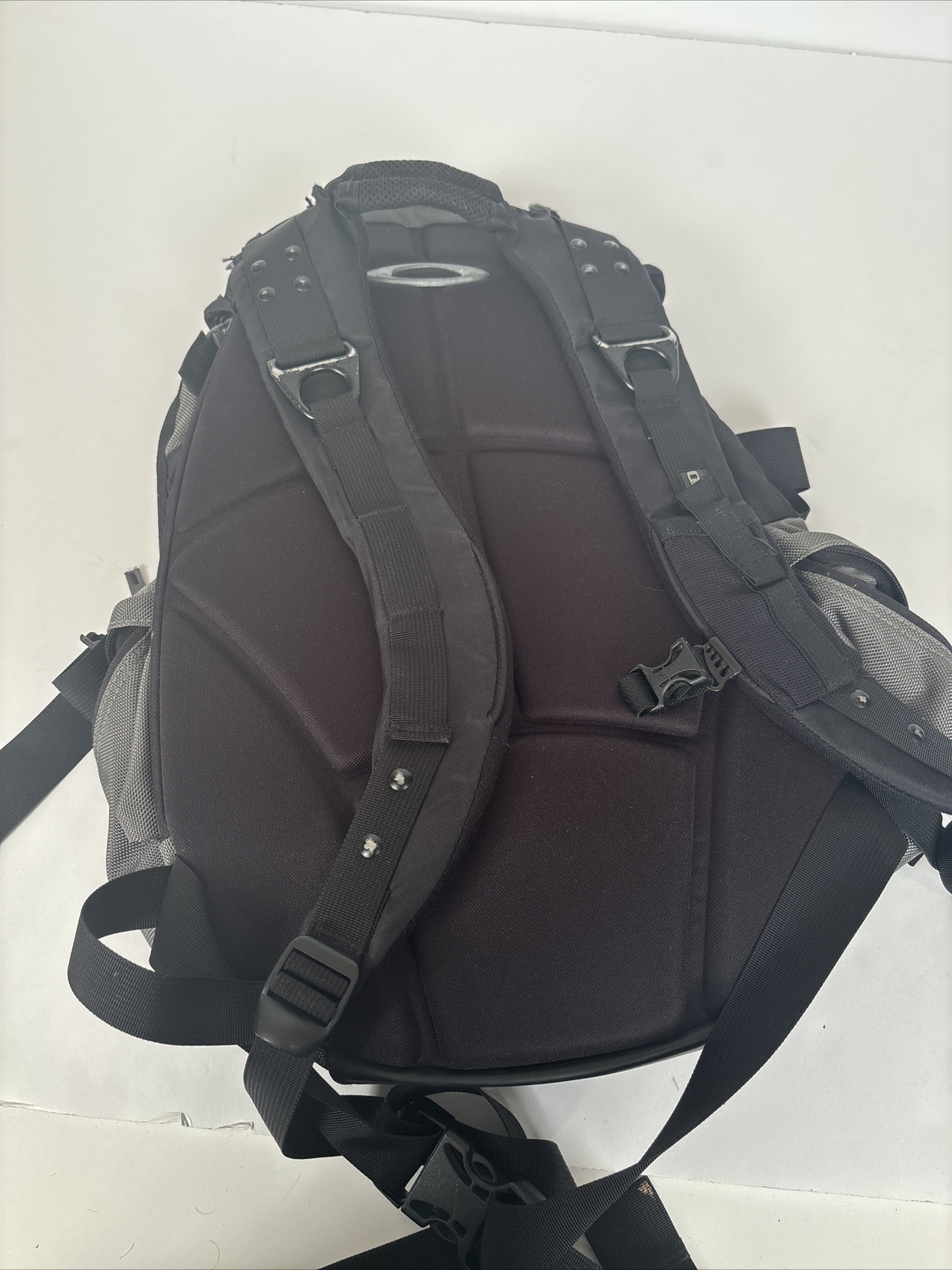 Oakley Icon 3.0 Tactical Backpack Stealth Black Military Police Hiking Gym Nylon