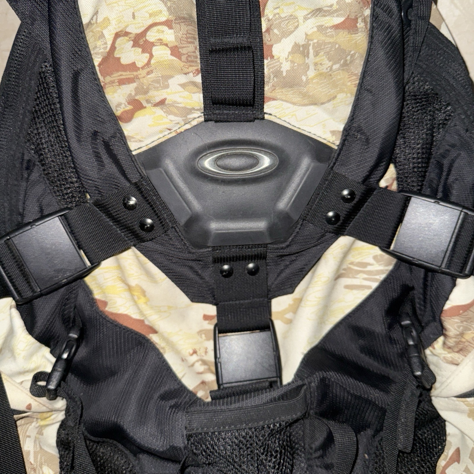 Oakley Icon Backpack Tactical Black Camo Military Rare Color SEE PICTURES